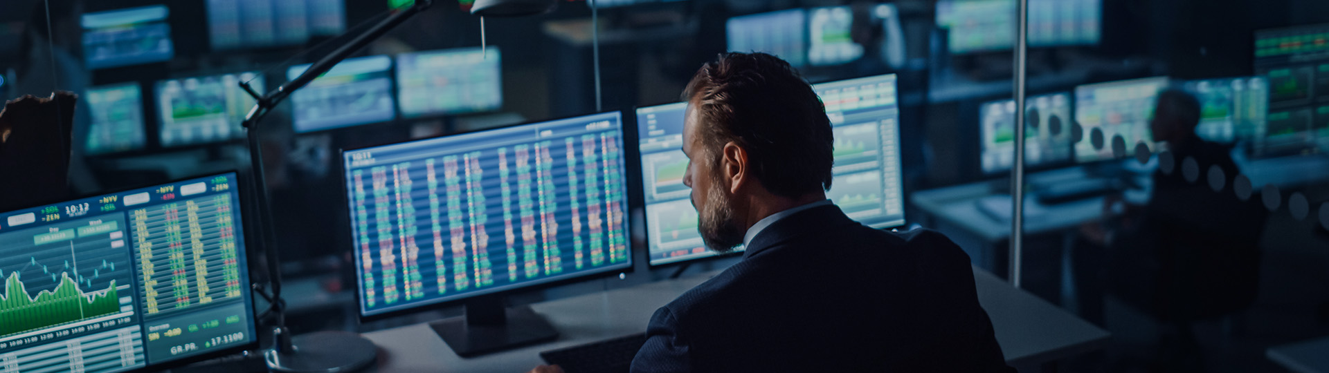 How does EarlyResolution relieve regulatory pressure on loan servicers?